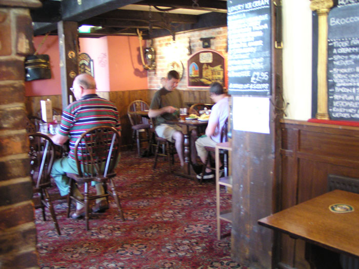 Arreton White Lion 004